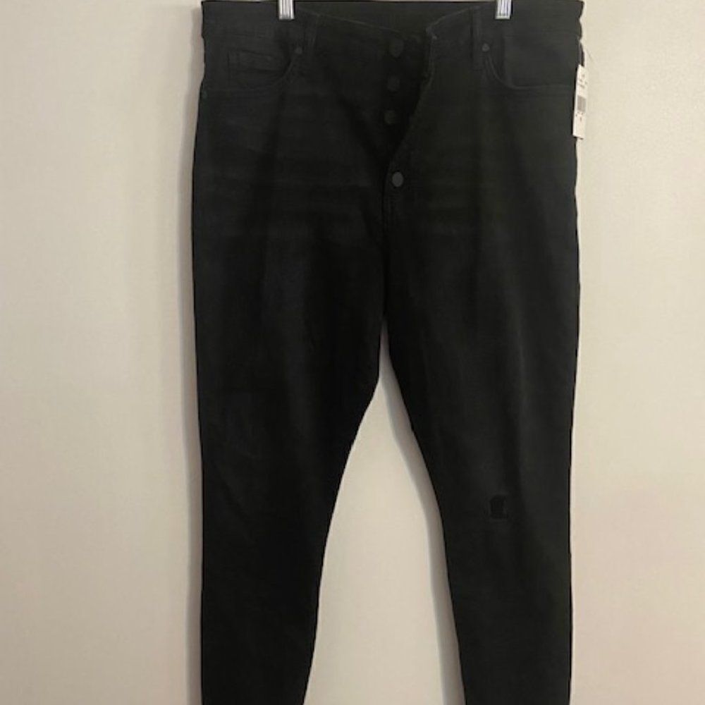 Kut from the Kloth Black button fly High Rise Toothpick Skinny jeans, size 16